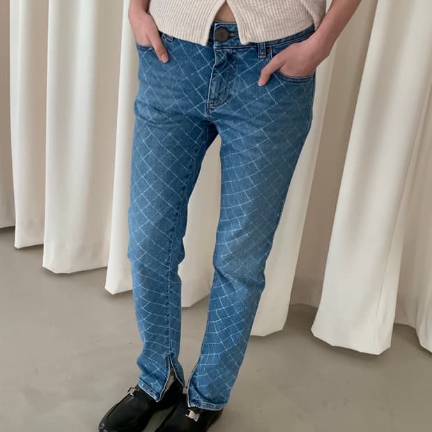 00's "Chanel" diamond pattern Jeans