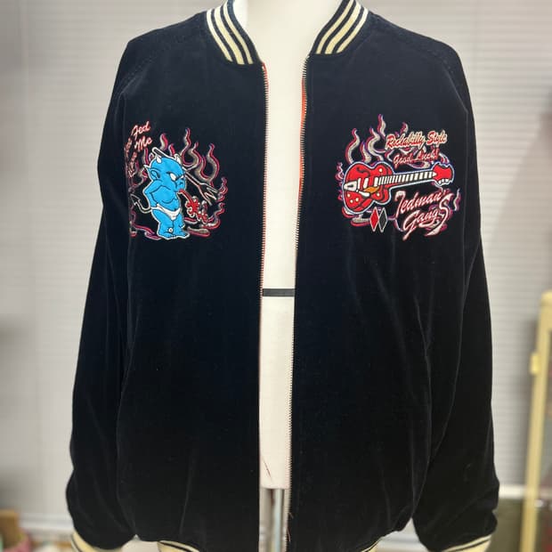 TED COMPANY 테드컴퍼니 양면 자수 수베니어 자켓 44