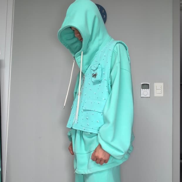 민트색 베스트