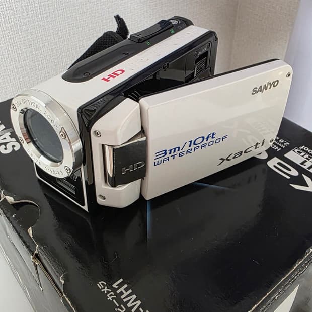 산요 작티 WH1 캠코더 풀박스 S급