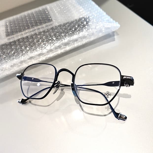 크롬하츠 바질릭토리안 매트블랙/실버 안경