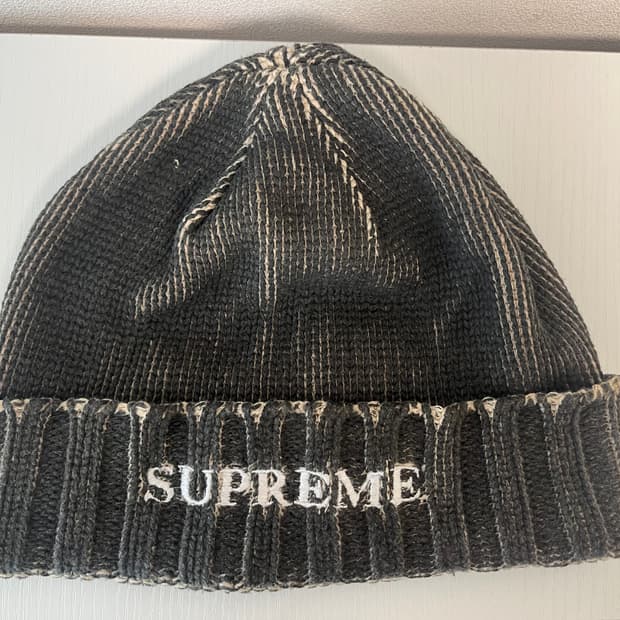 슈프림 오버프린트 비니 22ss
