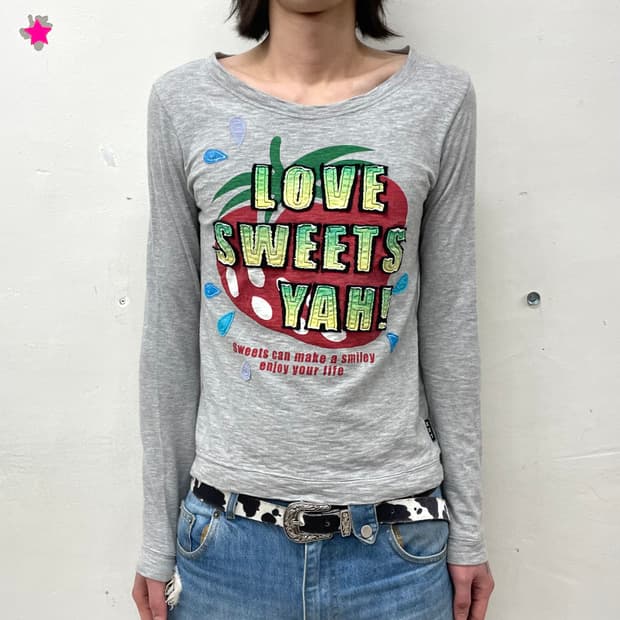 Big Strawberry Water Gray Long Sleeve