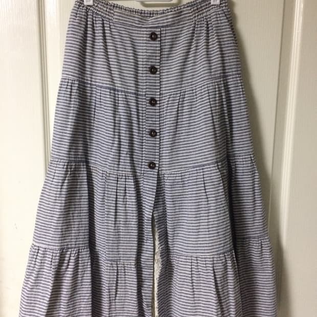 Vintage strip lace skirt 