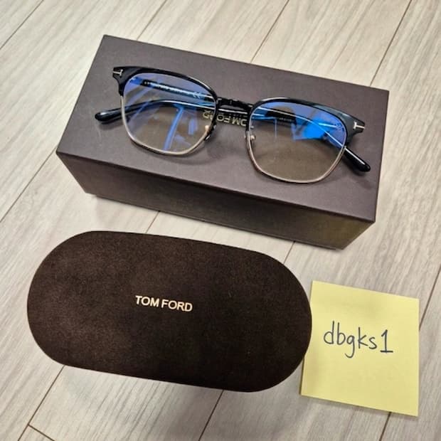 톰포드 TF5799-B 아이웨어 안경판매(실착용1회)