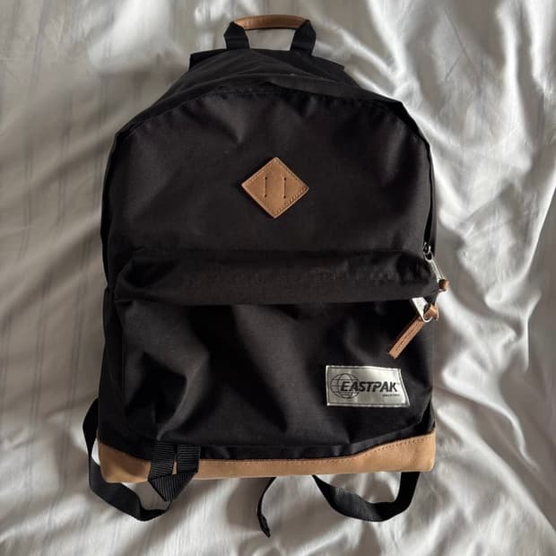 이스트팩 백팩 블랙