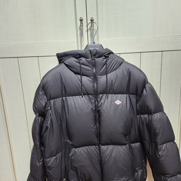 단톤 다운후드자켓 블랙 L사이즈(1회착용)