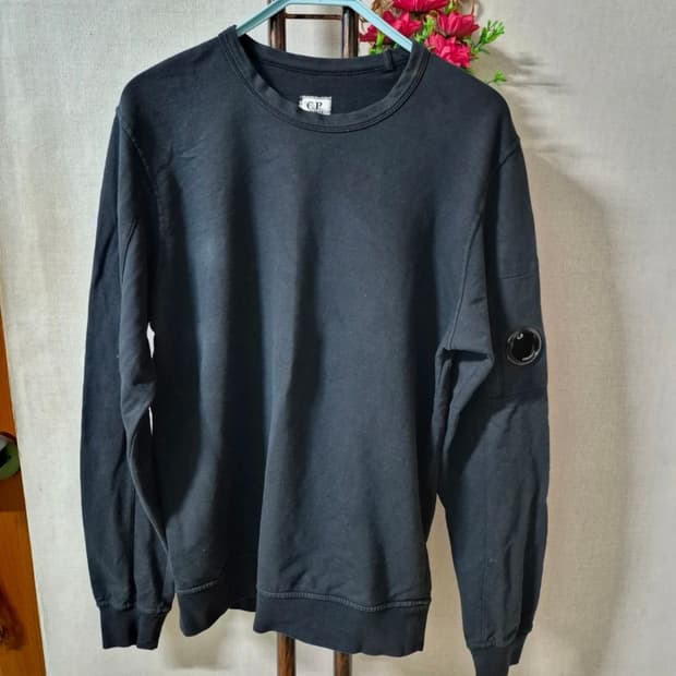 cp컴퍼니 맨투맨 롱슬리브
