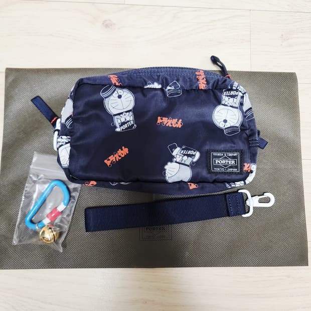 요시다포터 도라에몽 파우치백