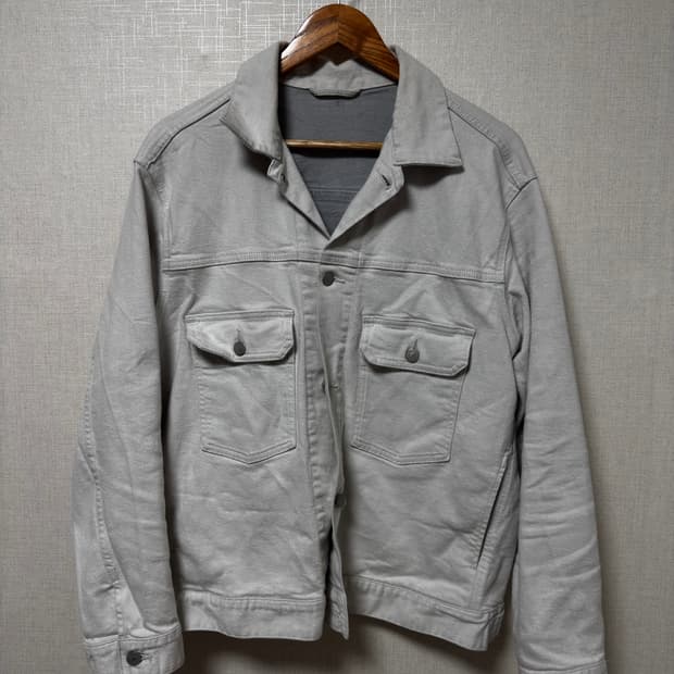 유니클로 화이트 데님 자켓(XL)