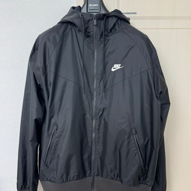 나이키 윈드브레이커