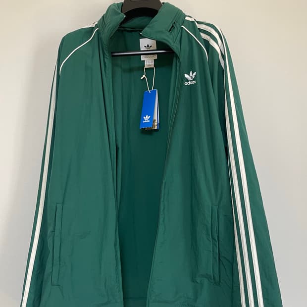 아디다스 바람막이 