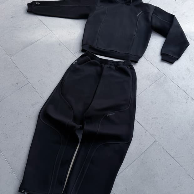 MERTRA 글라이드 조거 팬츠