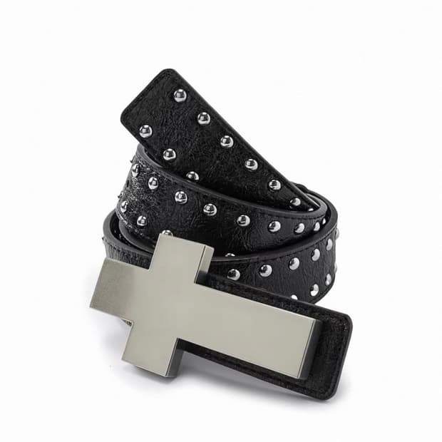 Cross stud belt 