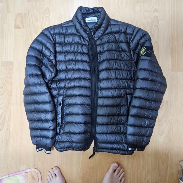 정품 스톤아일랜드 가먼트 다이 구스다운 패딩 L사이즈
