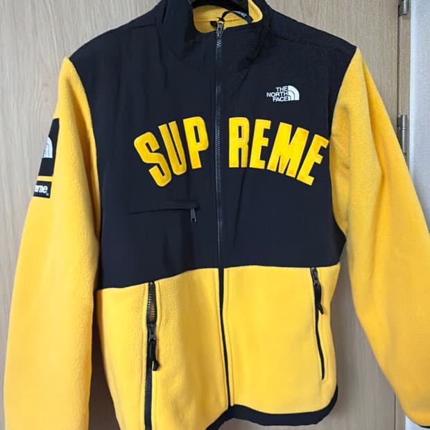 슈프림 노스페이스 후리스