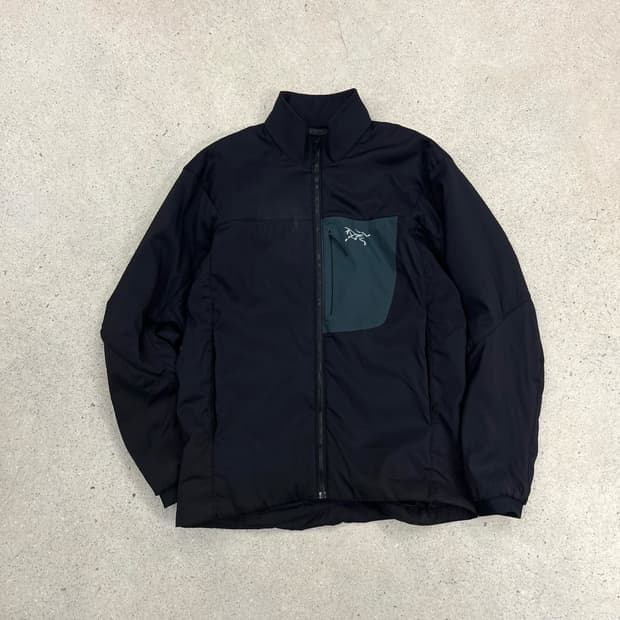 아크테릭스 블랙 프로톤 LT 자켓