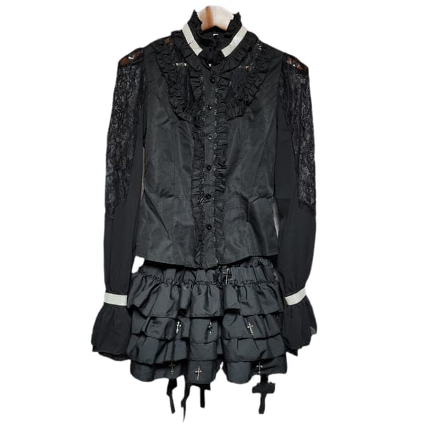 고스로리 지뢰계 고딕 페이크셔츠 치마바지 셋업