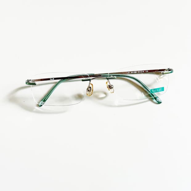 90s FUTIS 무테 스퀘어 메탈 프레임 빈티지 안경