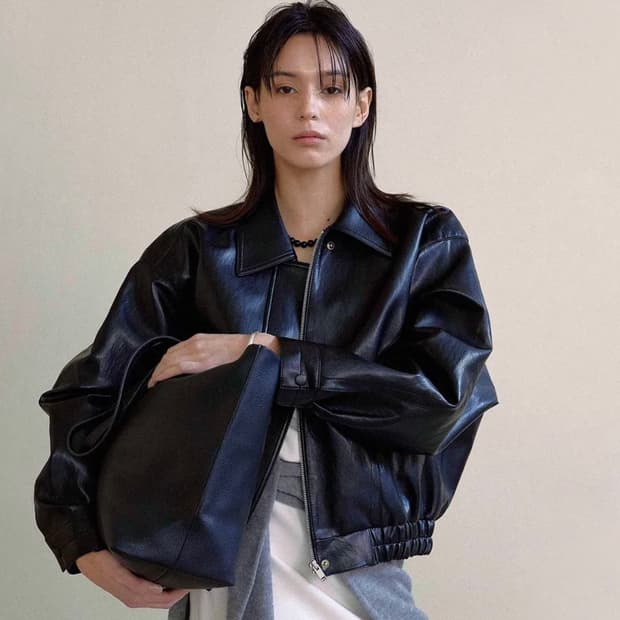 어그스트 빈티지 레더 블루종