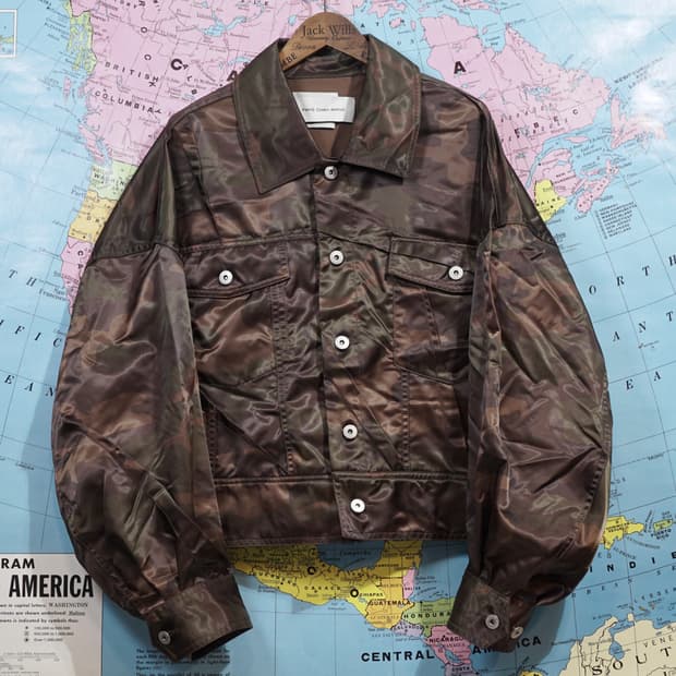 펑첸왕 카모플라쥬 플리츠 자켓