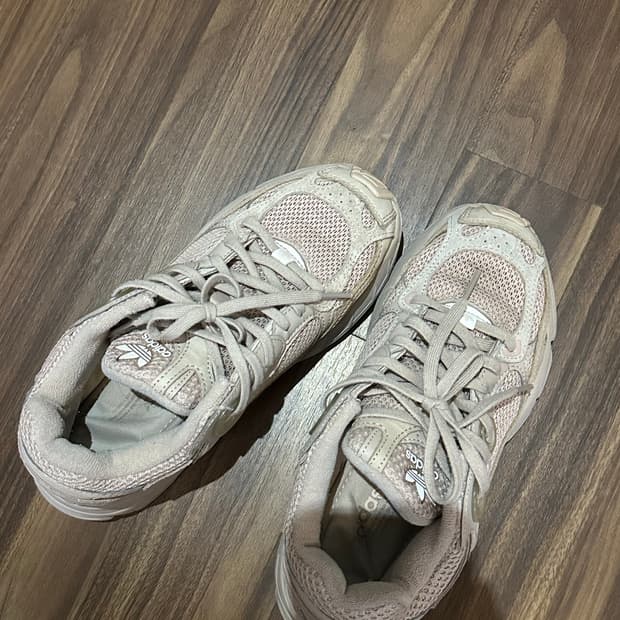 아디다스 운동화