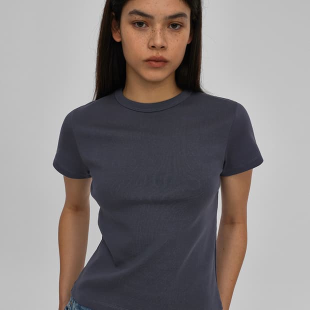 블랙업 스탠다드 라운드 반팔티 차콜블루 