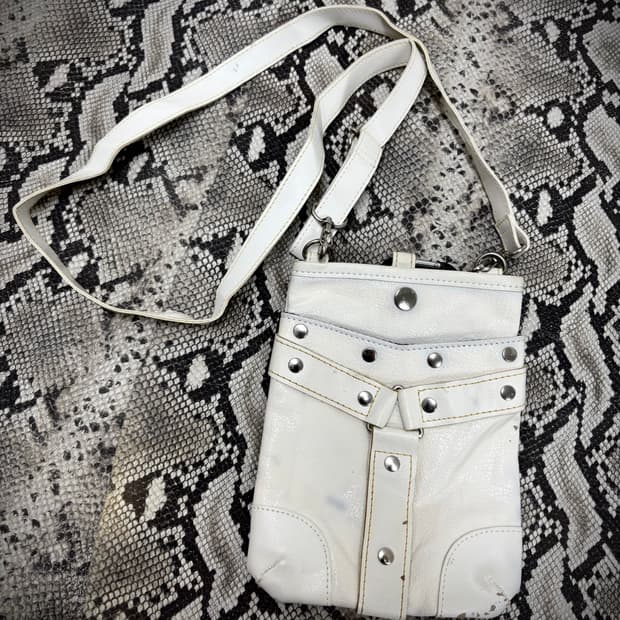“OLCI” Buckle Detail White Bag 
