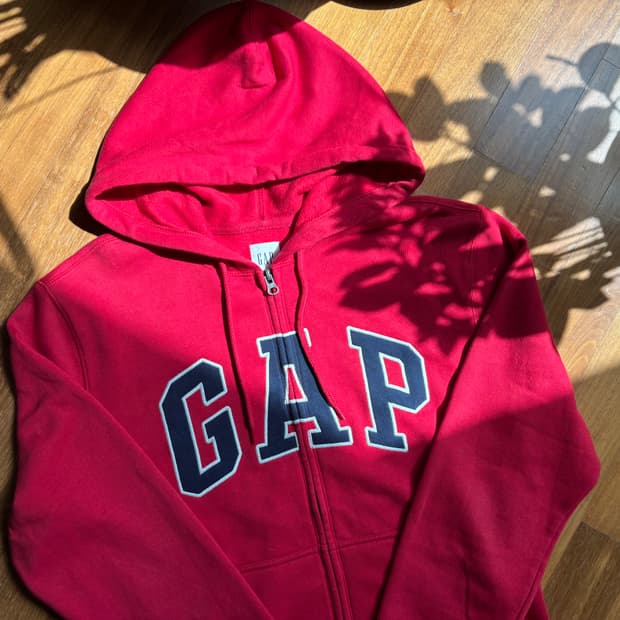 GAP 레드 후드집업