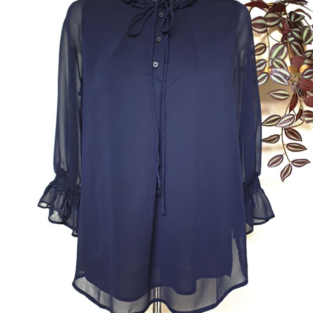 TAGME 시스루팔 프릴넥 블라우스 55 네이비
