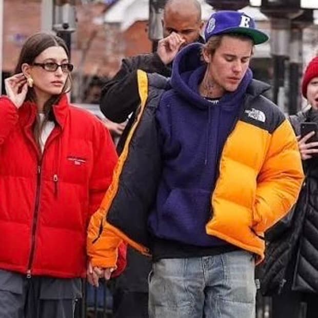 노스페이스 700필 1996 레트로 눕시 구스다운 옐로우