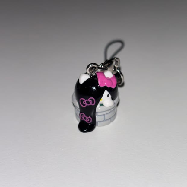 Sanrio Sadako x Hello Kitty 사다코 키티 스트랩