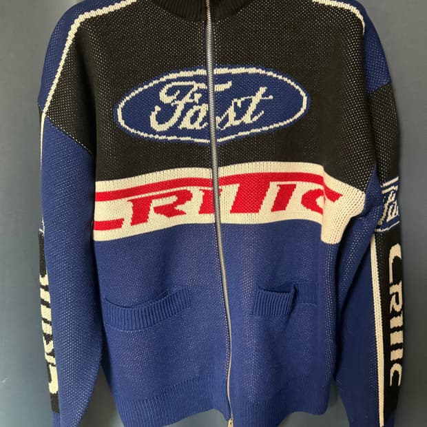 크리틱 집업니트