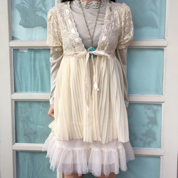 Pleats layer lace cardigan