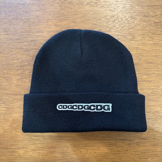 [OS] 꼼데가르송 CDG 로고패치 블랙 비니 