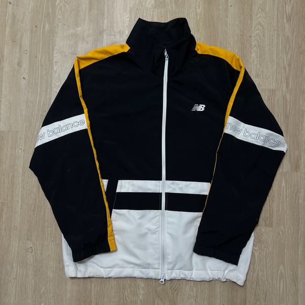 뉴발란스 로고 바람막이 자켓 M/95 