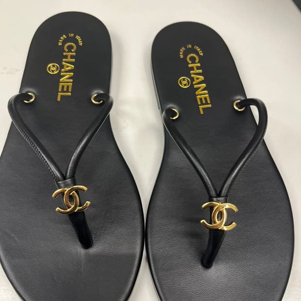 샤넬 쪼리 블랙 