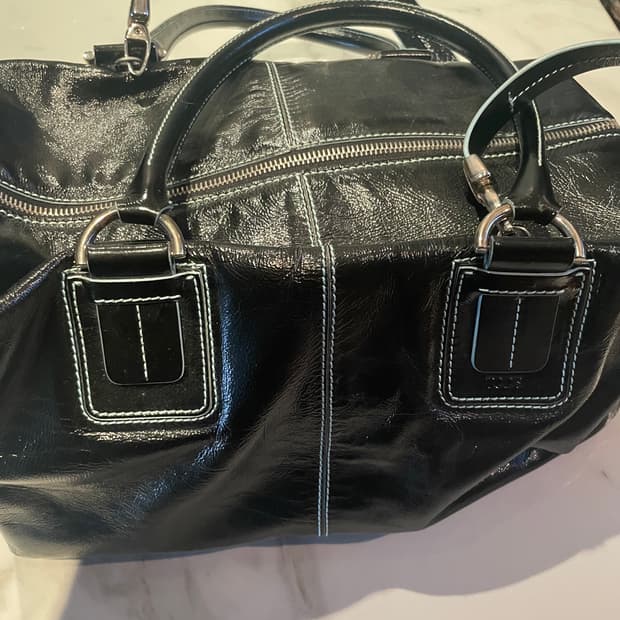 토즈 빈티지 레더 큐브 핸드백