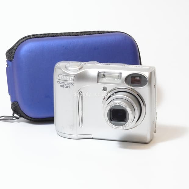 니콘 쿨픽스 4600