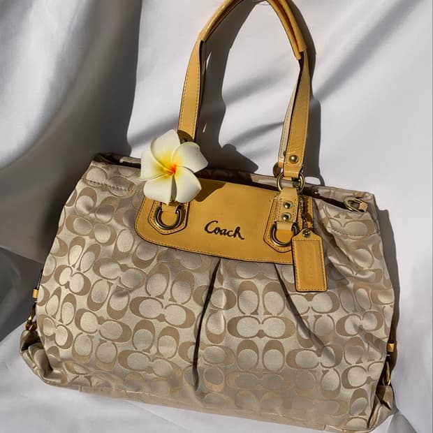 💛🌼 Coach 애슐리 옐로우 컬러 숄더백