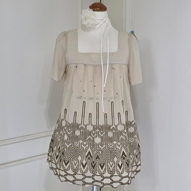 엑시즈팜)일본빈티지 라떼갸루st 아이보리 패턴 로맨틱 오리엔탈 블라우스