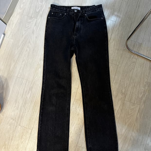 피스워커 세미부츠컷 블랙 데님 28