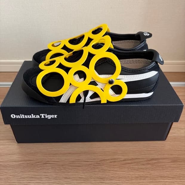 오니츠카 가르송 콜라보