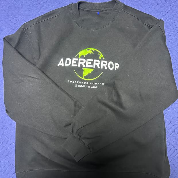 아더에러 유니버셜 A3  맨투맨