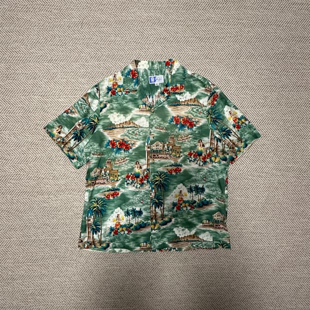 VINTAGE usa made hawaiian shirt
