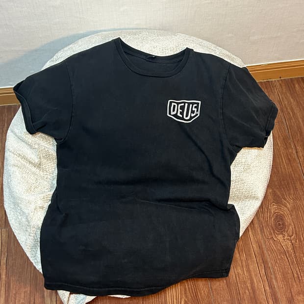 Deus ex machina seoul 반팔티