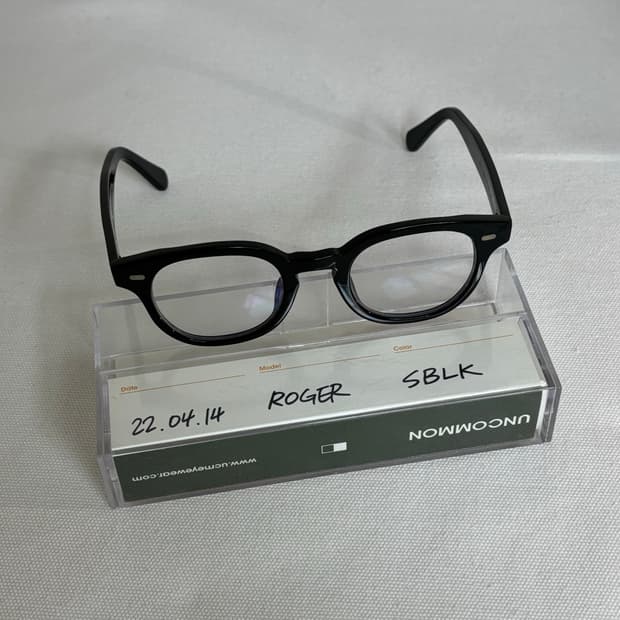 언커먼아이웨어 로저 