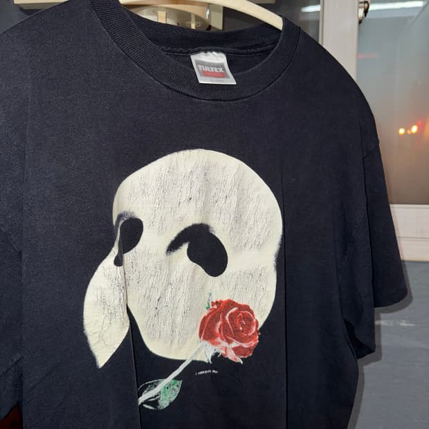 90s 오페라 유령 티셔츠 (야광)