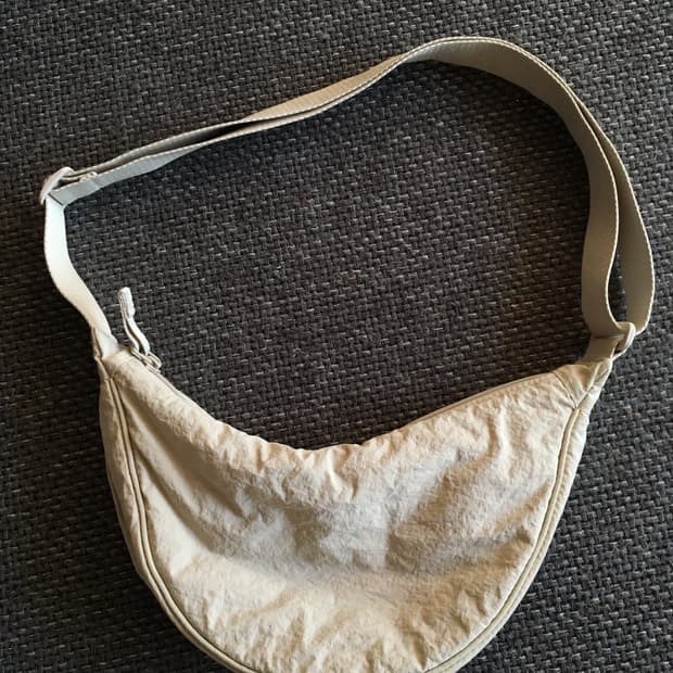 유니클로 크로스백