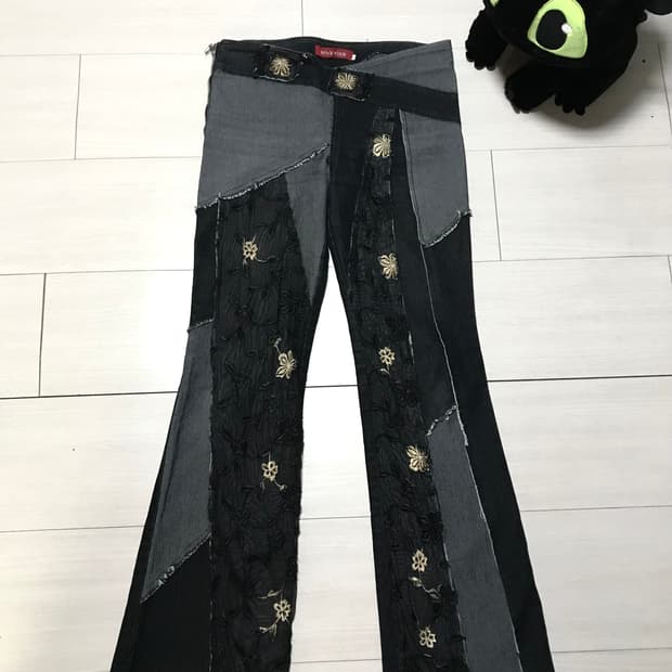 Winkwink Patchwork Low-Rise Flare Jeans